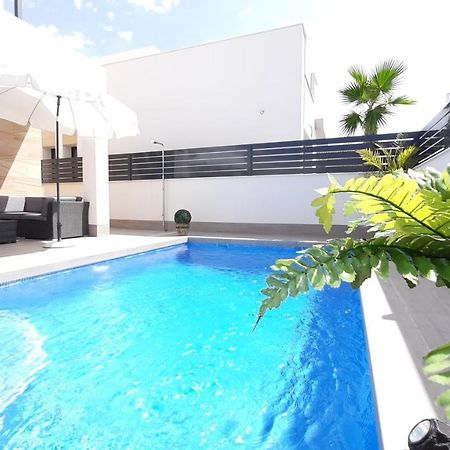 Villa Wilhelmina 托雷维耶哈 外观 照片